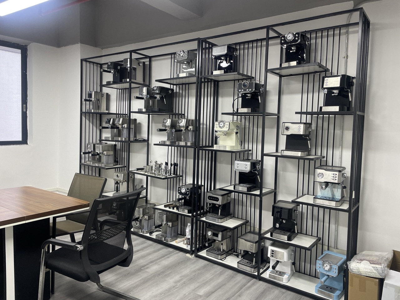 Hardshell office and product showroom